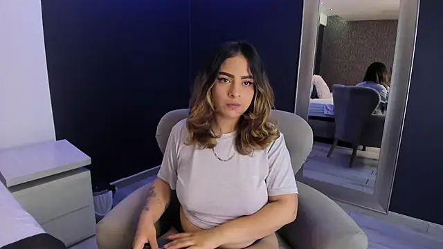 Snapshot of Daranaa_ chatting on June 30, 2026, 6:19 pm Daranaa online show from June 30, 2026, 6:19 pm