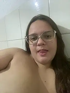 Snapshot of Laryssinha_69 chatting on June 4, 2026, 5:12 am Laryssinha 69 online show from June 4, 2026, 5:12 am