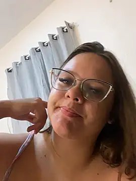 Snapshot of Laryssinha_69 chatting on July 14, 2026, 2:05 am Laryssinha 69 online show from July 14, 2026, 2:05 am