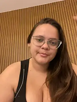 Snapshot of Laryssinha_69 chatting on July 3, 2026, 10:49 pm Laryssinha 69 online show from July 3, 2026, 10:49 pm