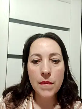 zupita0305 online show from June 13, 2026, 8:07 pm