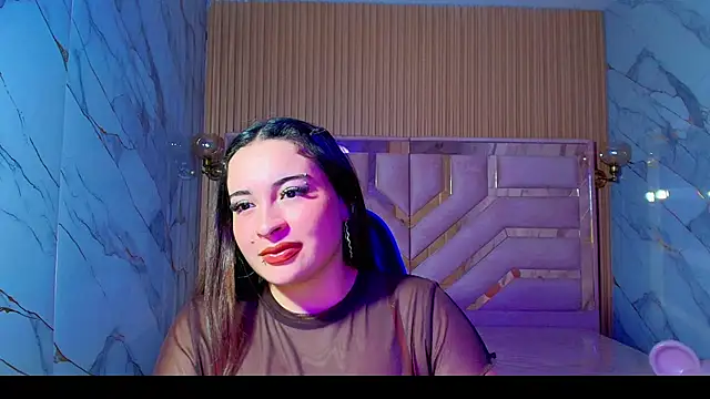 Kiara Moon r online show from July 4, 2026, 3:13 am