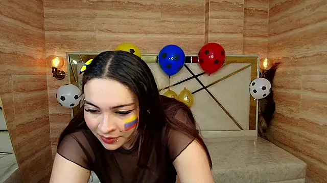 Kiara Moon r online show from June 28, 2026, 3:13 am