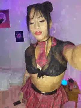 Snapshot of Medusa_Hot69 chatting on May 27, 2026, 4:31 am Medusa Hot69 online show from May 27, 2026, 4:31 am
