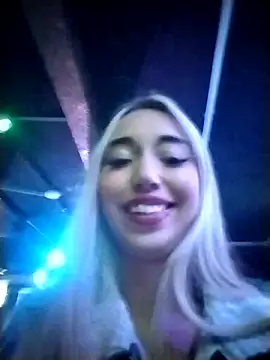 Snapshot of Red_LipsDuo chatting on June 18, 2026, 2:43 am Red LipsDuo online show from June 18, 2026, 2:43 am