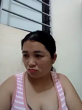 Giee00 online show from May 26, 2026, 4:38 pm