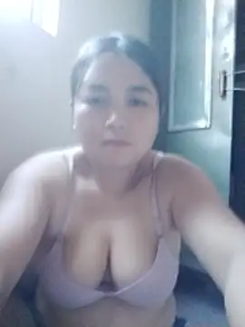 Giee00 online show from May 28, 2026, 10:59 pm