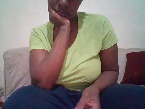 Snapshot of creamyslut2 chatting on May 31, 2026, 9:15 pm creamyslut2 online show from May 31, 2026, 9:15 pm