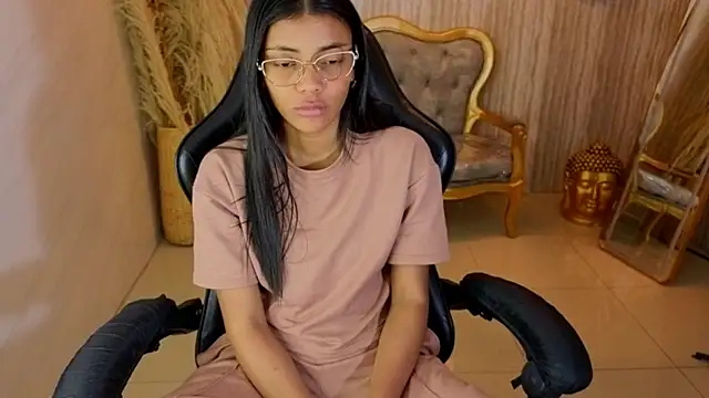 Snapshot of valentina_gomez_s chatting on July 13, 2026, 7:46 pm valentina gomez s online show from July 13, 2026, 7:46 pm