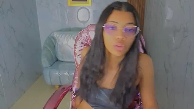 Snapshot of valentina_gomez_s chatting on June 17, 2026, 12:48 pm valentina gomez s online show from June 17, 2026, 12:48 pm