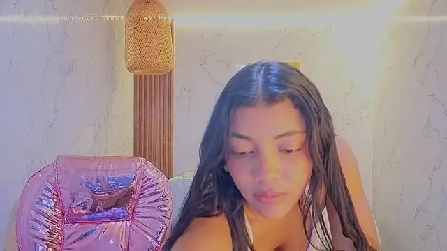 Snapshot of valentina_gomez_s chatting on June 2, 2026, 12:38 pm valentina gomez s online show from June 2, 2026, 12:38 pm