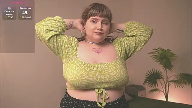 alicebunny  online show from May 31, 2026, 9:37 pm