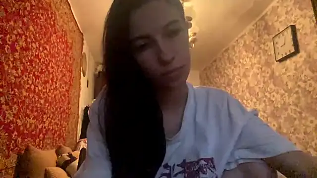 Snapshot of NeryLaffitte chatting on May 31, 2026, 2:12 pm NeryLaffitte online show from May 31, 2026, 2:12 pm