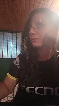 Snapshot of Marcella_single chatting on June 1, 2026, 3:51 am Marcella single online show from June 1, 2026, 3:51 am