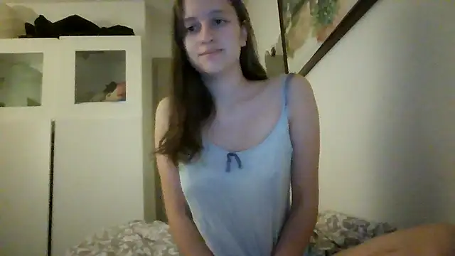 Snapshot of SoftieSophie chatting on May 27, 2026, 3:03 am SoftieSophie online show from May 27, 2026, 3:03 am