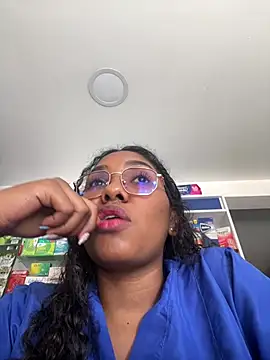 Snapshot of IamBlackmoon chatting on June 28, 2026, 3:29 pm IamBlackmoon online show from June 28, 2026, 3:29 pm