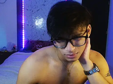 Snapshot of Mr_yisuzz chatting on June 1, 2026, 11:21 am Mr yisuzz online show from June 1, 2026, 11:21 am