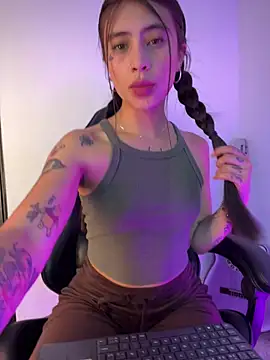 -Macarron- online show from June 22, 2026, 1:55 am