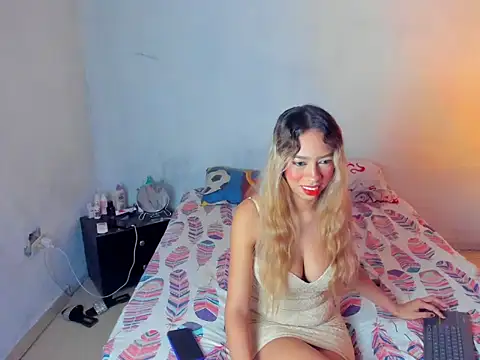ToxicLoversX online show from May 29, 2026, 9:26 am