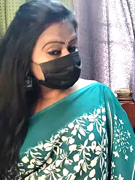 Snapshot of Meera_mia chatting on May 31, 2026, 8:20 am Meera mia online show from May 31, 2026, 8:20 am
