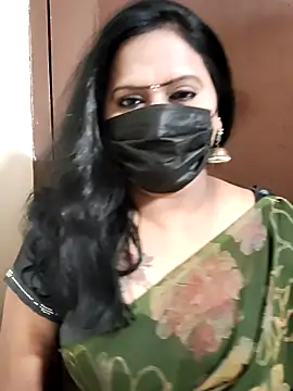 Snapshot of Meera_mia chatting on July 15, 2026, 6:26 pm Meera mia online show from July 15, 2026, 6:26 pm