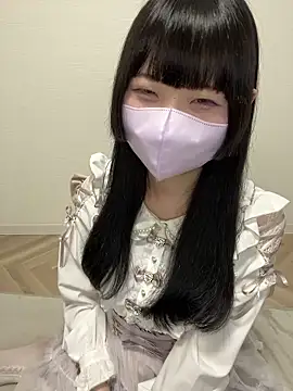 Snapshot of Reina_0129 chatting on June 6, 2026, 10:20 am Reina 0129 online show from June 6, 2026, 10:20 am