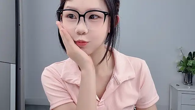 Snapshot of Rose_love69 chatting on July 5, 2026, 3:55 am Rose love69 online show from July 5, 2026, 3:55 am