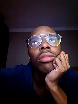 Snapshot of MbeshePTA chatting on July 8, 2026, 10:10 pm MbeshePTA online show from July 8, 2026, 10:10 pm