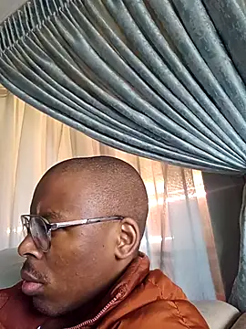 Snapshot of MbeshePTA chatting on July 13, 2026, 9:52 am MbeshePTA online show from July 13, 2026, 9:52 am