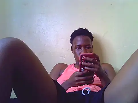 Snapshot of sweetbeverly1 chatting on May 27, 2026, 12:01 pm sweetbeverly1 online show from May 27, 2026, 12:01 pm