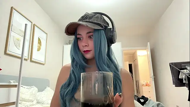 Snapshot of elfLiana chatting on May 31, 2026, 4:46 pm elfLiana online show from May 31, 2026, 4:46 pm