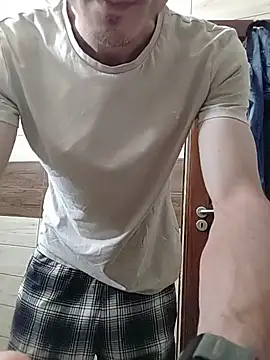Snapshot of Nakedfanboy chatting on May 26, 2026, 4:54 am Nakedfanboy online show from May 26, 2026, 4:54 am