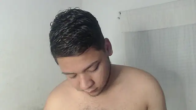 Snapshot of nicolas_cr1 chatting on May 29, 2026, 4:07 am nicolas cr1 online show from May 29, 2026, 4:07 am