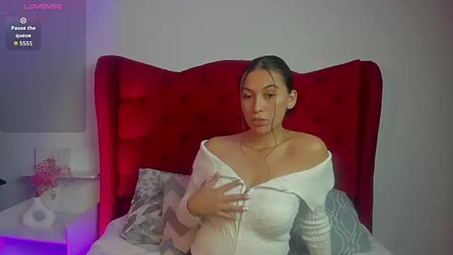 EliiVayne online show from July 4, 2026, 9:19 pm
