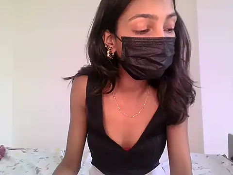 KAJALKUMARIORG online show from June 12, 2026, 6:22 am