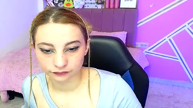 Snapshot of Barbie__sweet chatting on May 29, 2026, 12:44 pm Barbie sweet online show from May 29, 2026, 12:44 pm