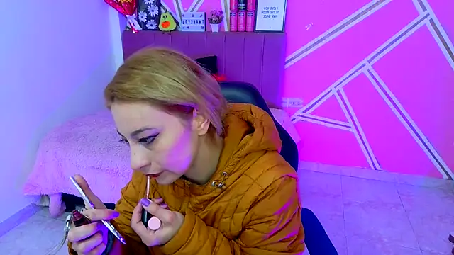 Snapshot of Barbie__sweet chatting on July 14, 2026, 12:33 pm Barbie sweet online show from July 14, 2026, 12:33 pm