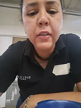 grandotavenus185 online show from June 13, 2026, 1:53 pm