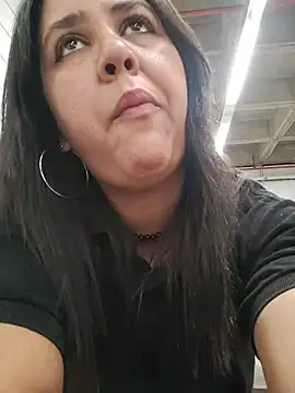 grandotavenus185 online show from June 24, 2026, 2:26 pm