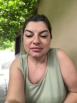 Snapshot of evaxxxcurvyxxx chatting on June 22, 2026, 6:21 am evaxxxcurvyxxx online show from June 22, 2026, 6:21 am
