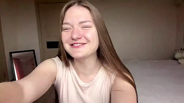 Snapshot of lizzzanatooo chatting on June 3, 2026, 7:20 am lizzzanatooo online show from June 3, 2026, 7:20 am