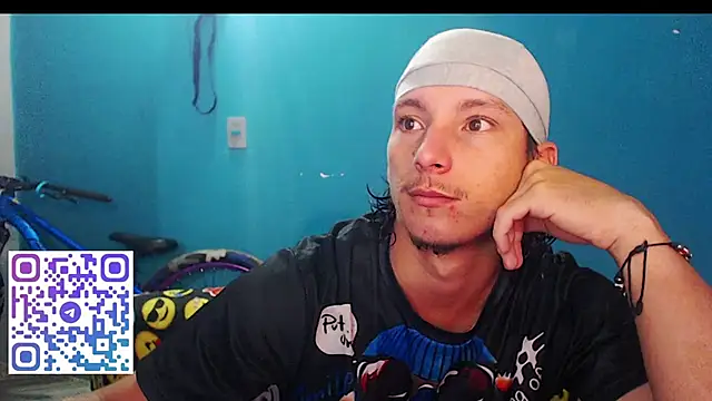 Snapshot of MrKingsaintx chatting on June 23, 2026, 1:25 am MrKingsaintx online show from June 23, 2026, 1:25 am