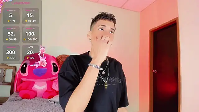 latino boyy  online show from July 28, 2026, 8:23 pm