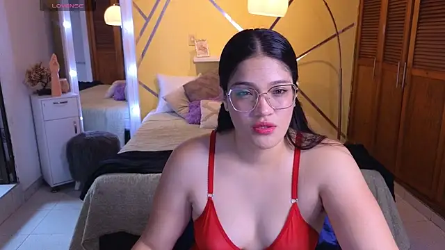 Snapshot of Allison_cute19 chatting on June 1, 2026, 7:57 pm Allison cute19 online show from June 1, 2026, 7:57 pm