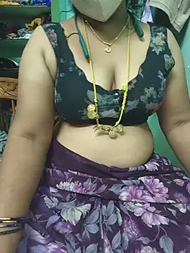 Tamil-kaviya98 online show from July 23, 2026, 6:48 pm