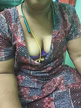 Tamil-kaviya98 online show from July 2, 2026, 8:31 am