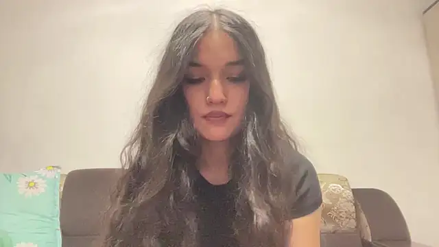 Snapshot of LisetteParajon chatting on June 2, 2026, 5:02 pm LisetteParajon online show from June 2, 2026, 5:02 pm