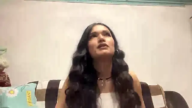 Snapshot of LisetteParajon chatting on May 29, 2026, 6:03 pm LisetteParajon online show from May 29, 2026, 6:03 pm