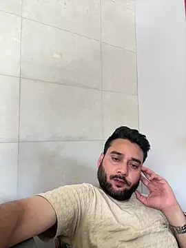 Snapshot of VBRAWN01 chatting on June 22, 2026, 9:06 am VBRAWN01 online show from June 22, 2026, 9:06 am