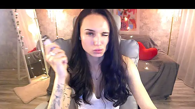 Snapshot of NicoleMerz chatting on June 25, 2026, 4:12 pm NicoleMerz online show from June 25, 2026, 4:12 pm